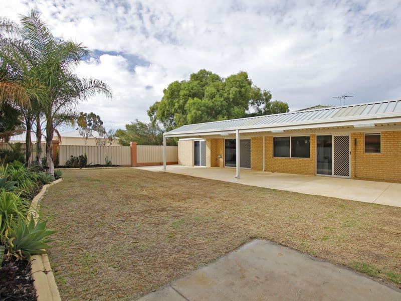 8 Houghton Drive, CARRAMAR WA 6031, Carramar - Thumbnail 2