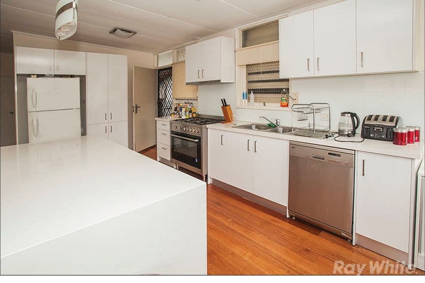 9 Adrian Street, Chadstone VIC 3148, Chadstone - Thumbnail 2