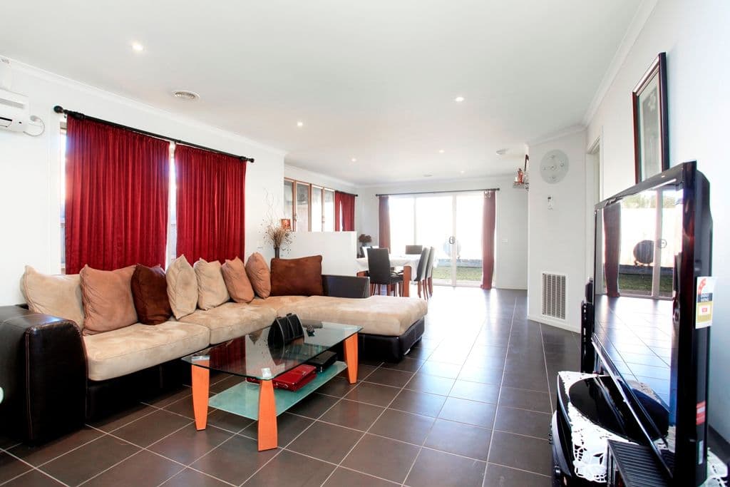 15 Melzak Way, BERWICK VIC 3806, Berwick - Thumbnail 3