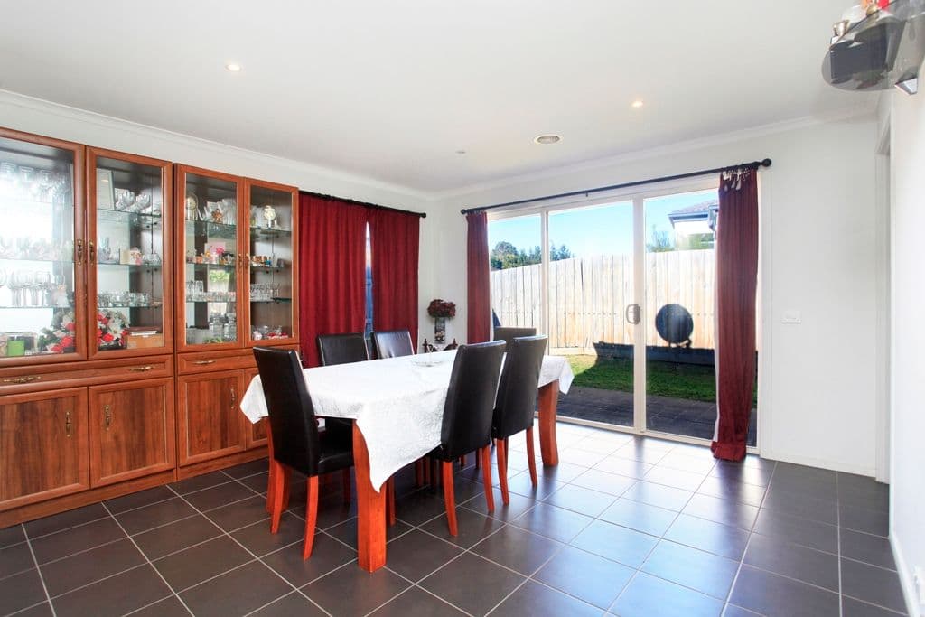 15 Melzak Way, BERWICK VIC 3806, Berwick - Thumbnail 5