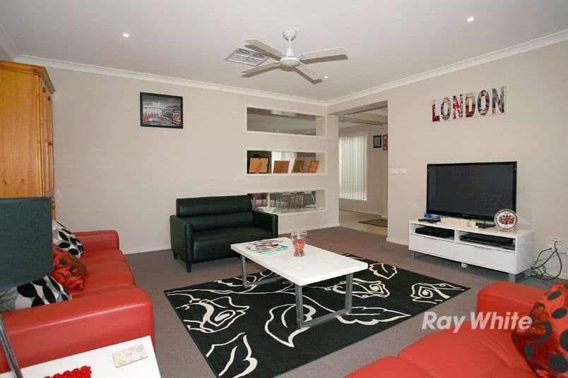 6 Maddock Drive, CRANBOURNE VIC 3977, Cranbourne East - Thumbnail 5