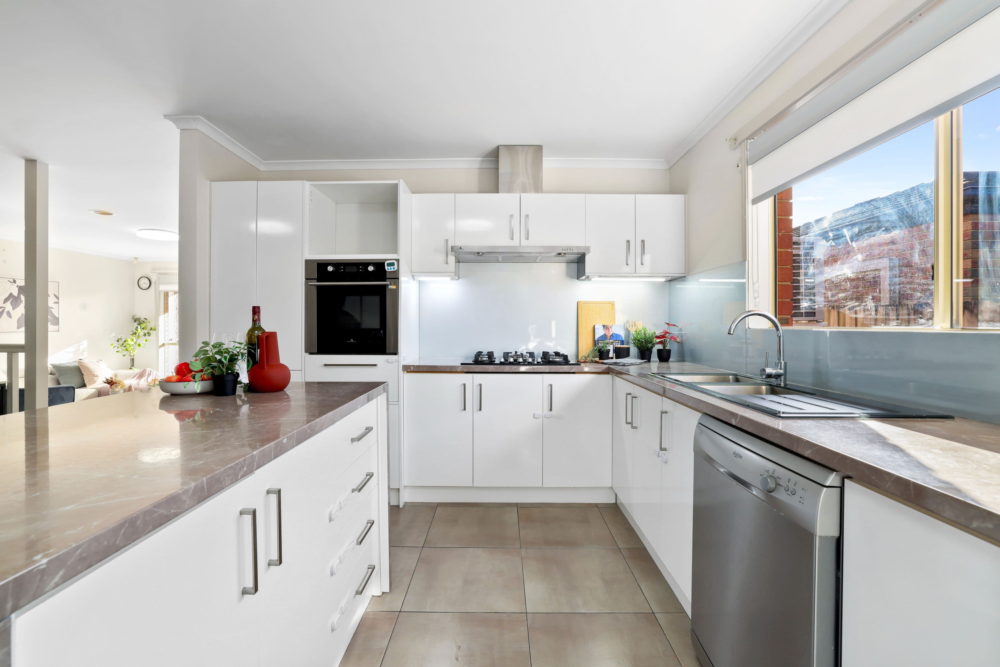 8 Ironbark Close, Hampton Park VIC 3976, Hampton Park - Thumbnail 8