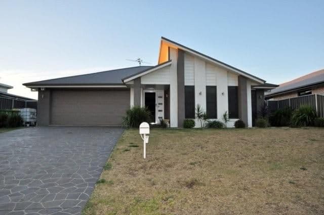17 Bellara Drive, HARRISTOWN QLD 4350, Harristown - Image 1