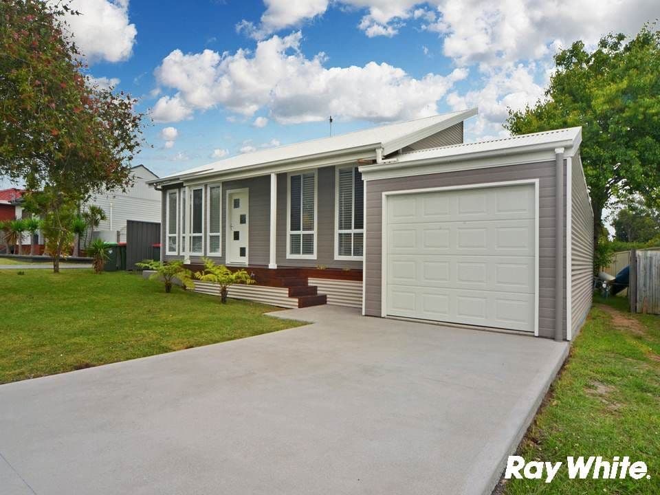 9 David Avenue, Oak Flats - Image 1