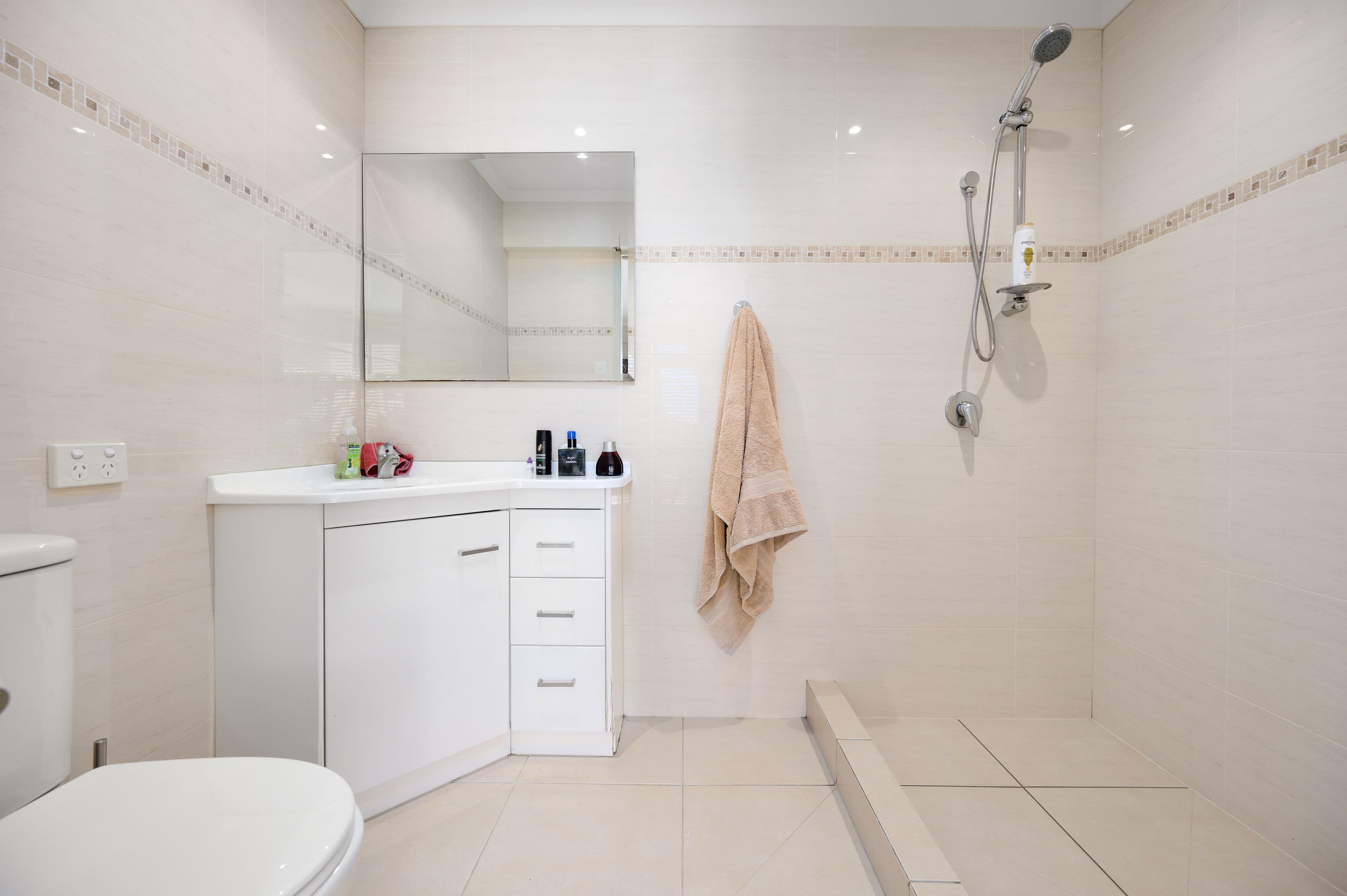 5 Freeman Street, Labrador QLD 4215, Labrador - Thumbnail 8
