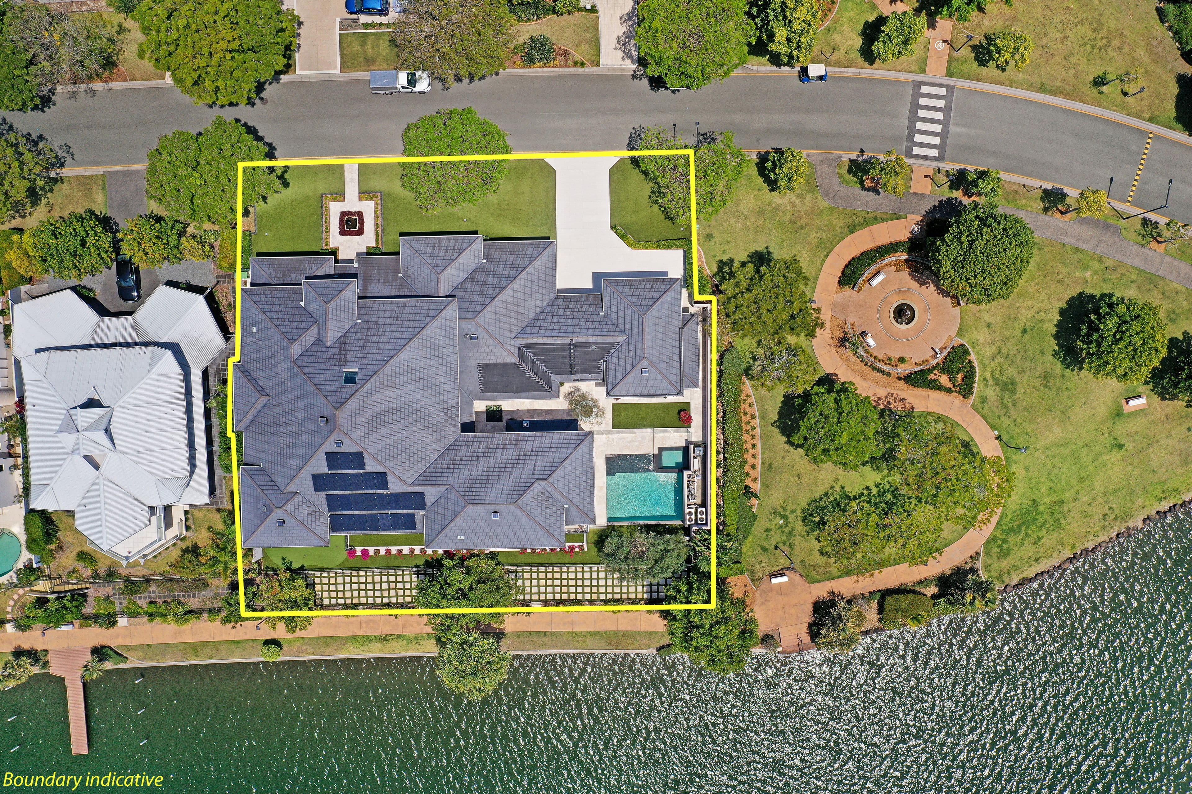 5001 Emerald Island Drive, Carrara QLD 4211, Carrara - Thumbnail 8