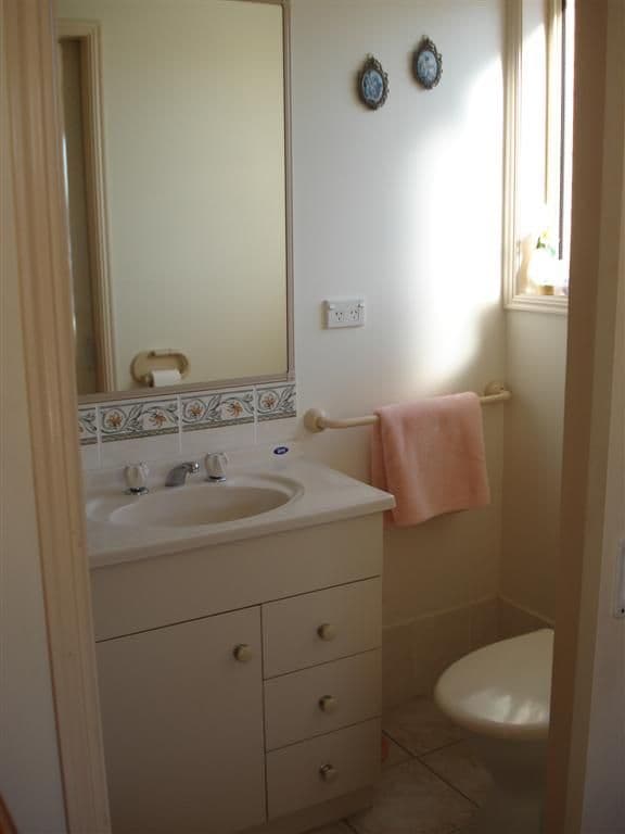 10 Madeline Street, TORQUAY QLD 4655, Torquay - Thumbnail 7