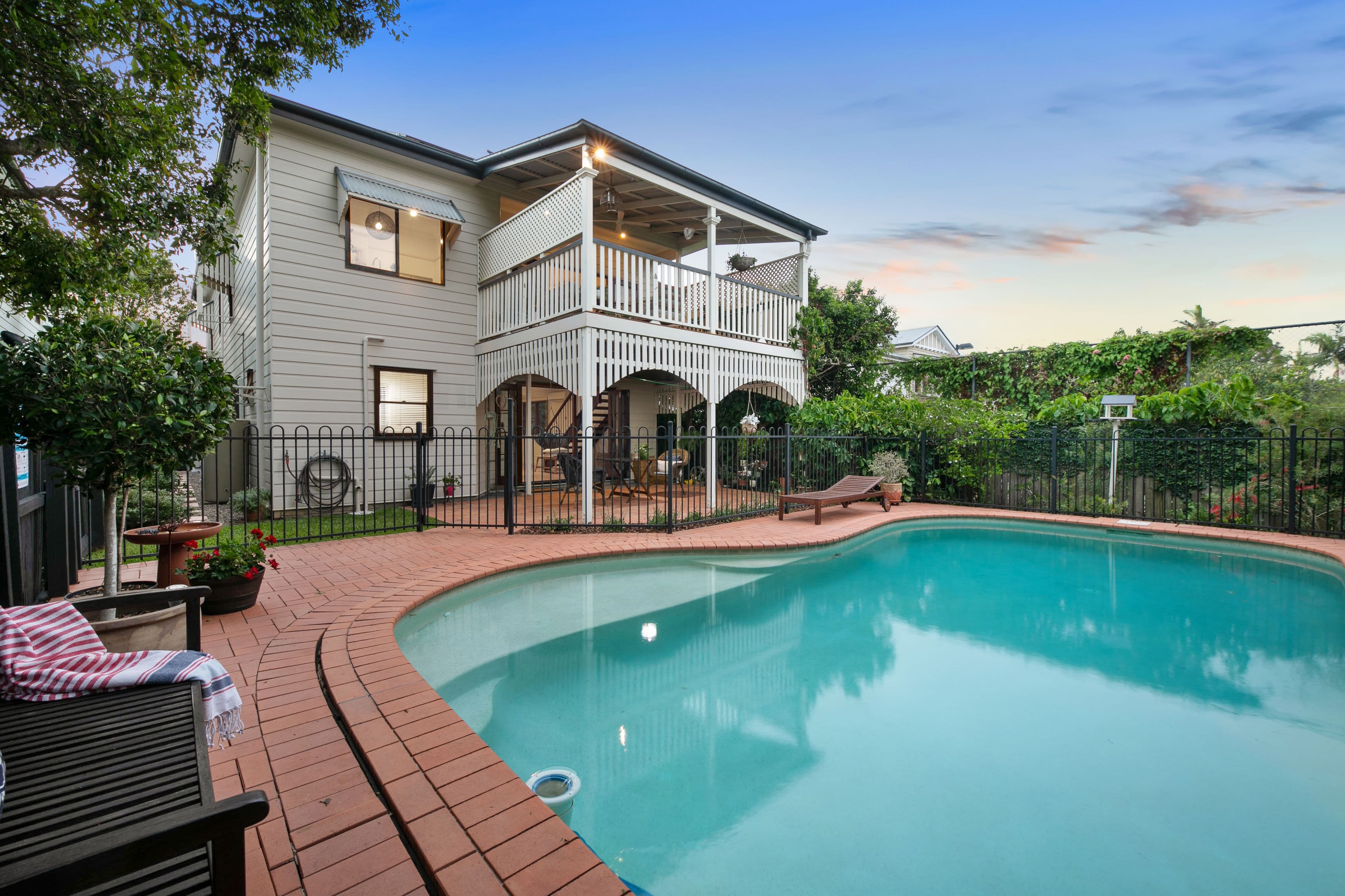 12 Frank Street, Graceville QLD 4075, Graceville - Thumbnail 2