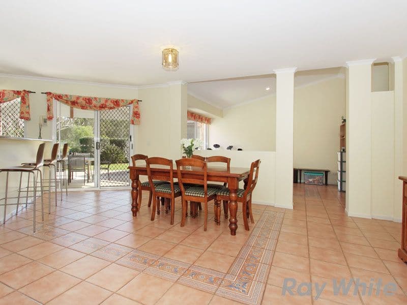 4 Gemini Place, BRIDGEMAN DOWNS QLD 4035, Bridgeman Downs - Thumbnail 3