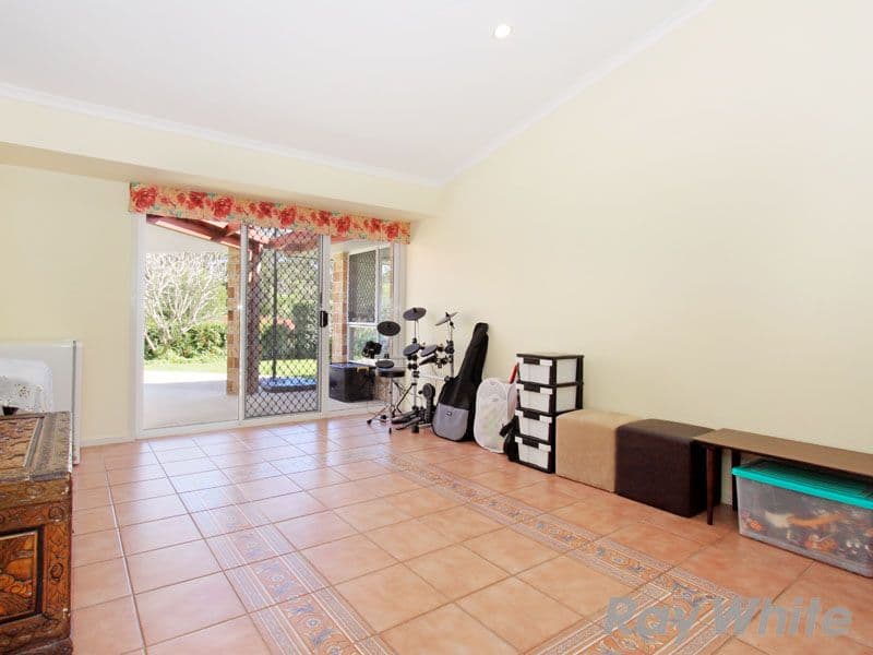 4 Gemini Place, BRIDGEMAN DOWNS QLD 4035, Bridgeman Downs - Thumbnail 4
