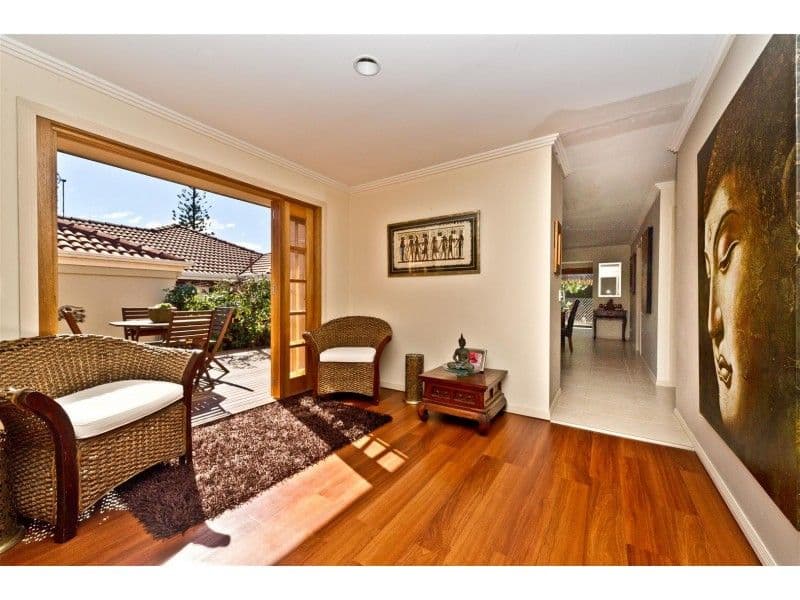 6 Manor Close, ROBINA QLD 4226, Robina - Thumbnail 3