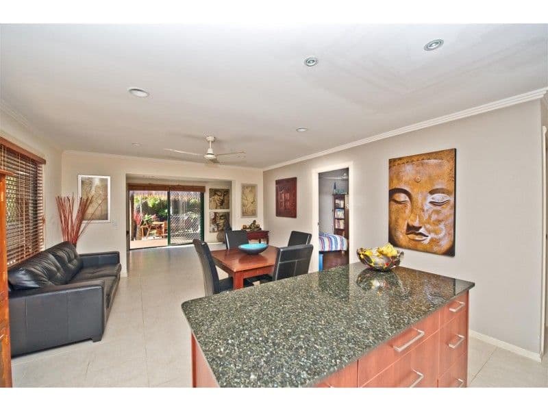 6 Manor Close, ROBINA QLD 4226, Robina - Thumbnail 5