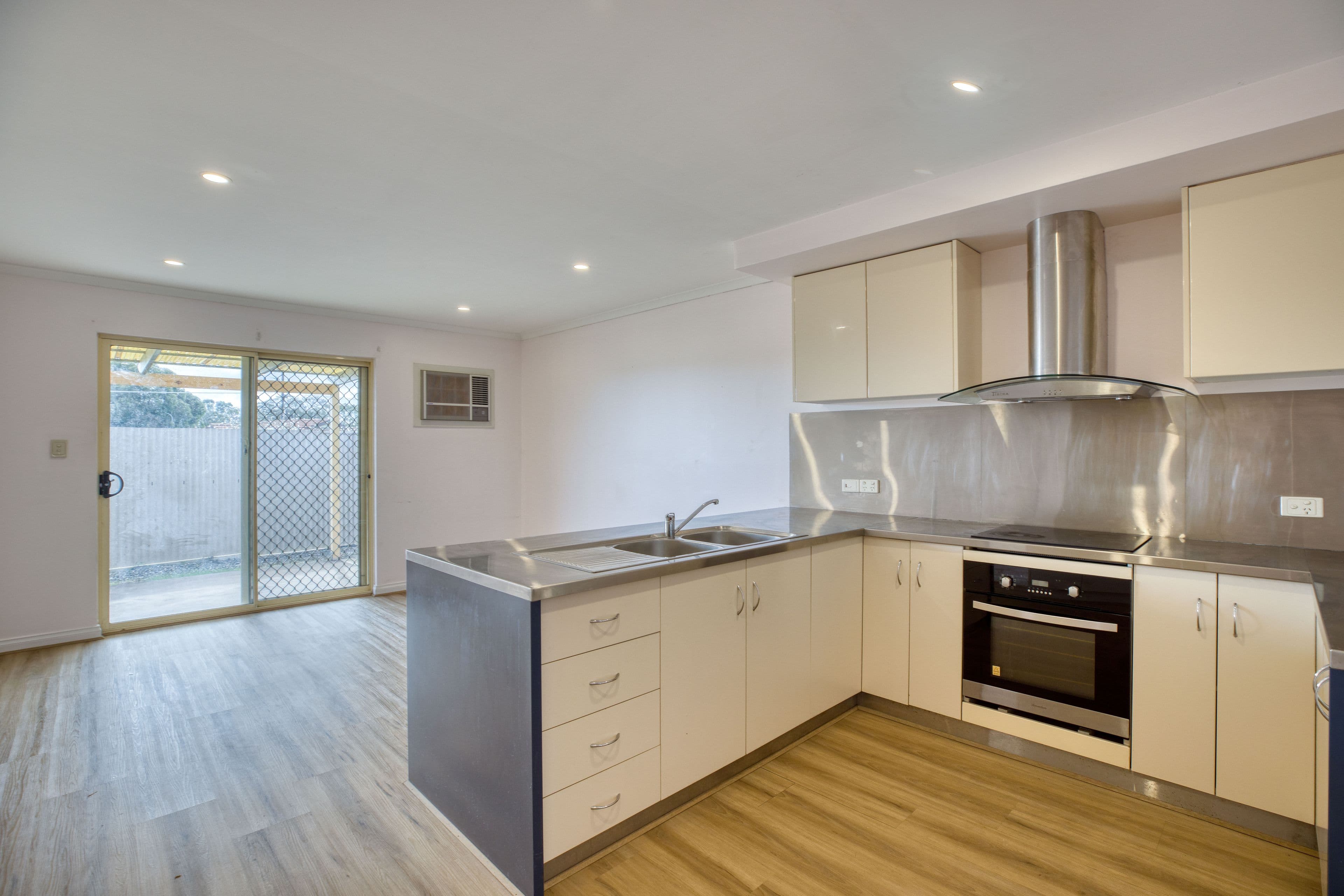 23 Myrtle Grove, TONSLEY SA 5042, Tonsley - Thumbnail 2