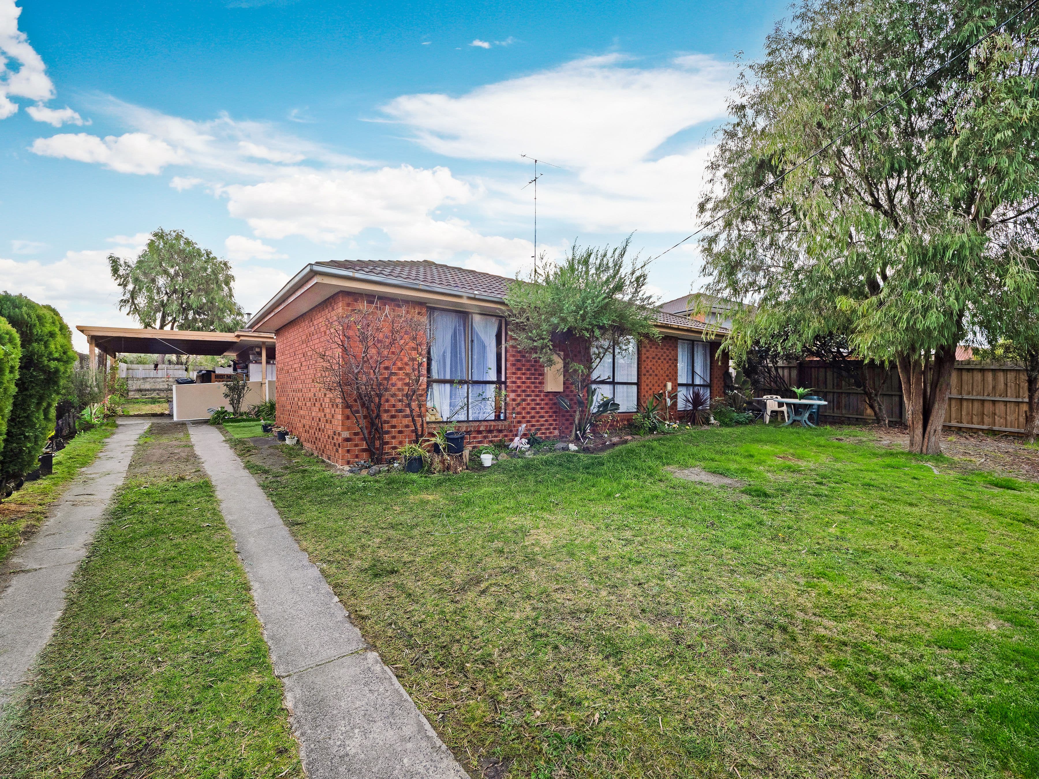 5 Isaac Smith Crescent, Cranbourne VIC 3977, Cranbourne - Thumbnail 2