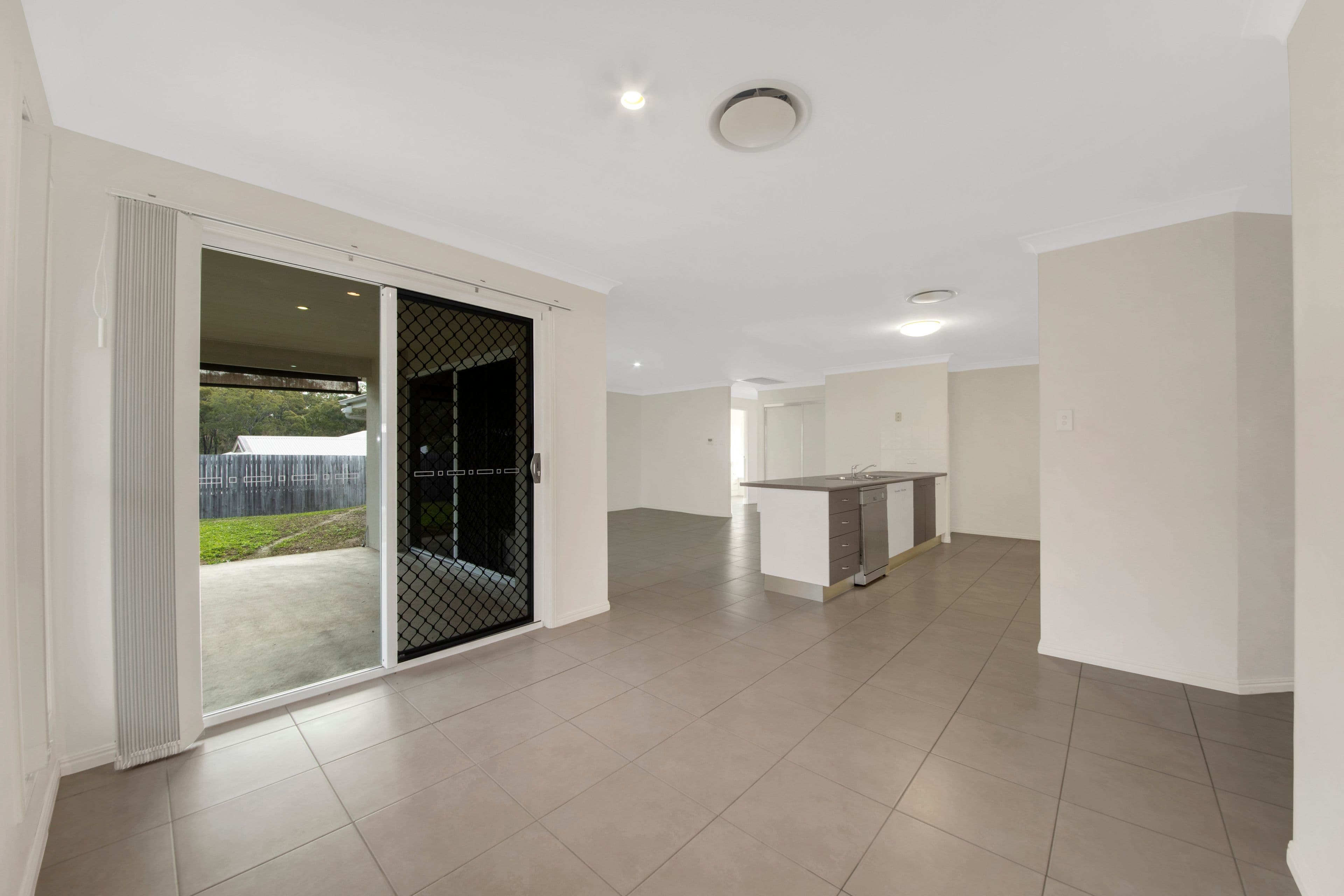 1 Takoko Place, Kirkwood QLD 4680, Kirkwood - Thumbnail 4