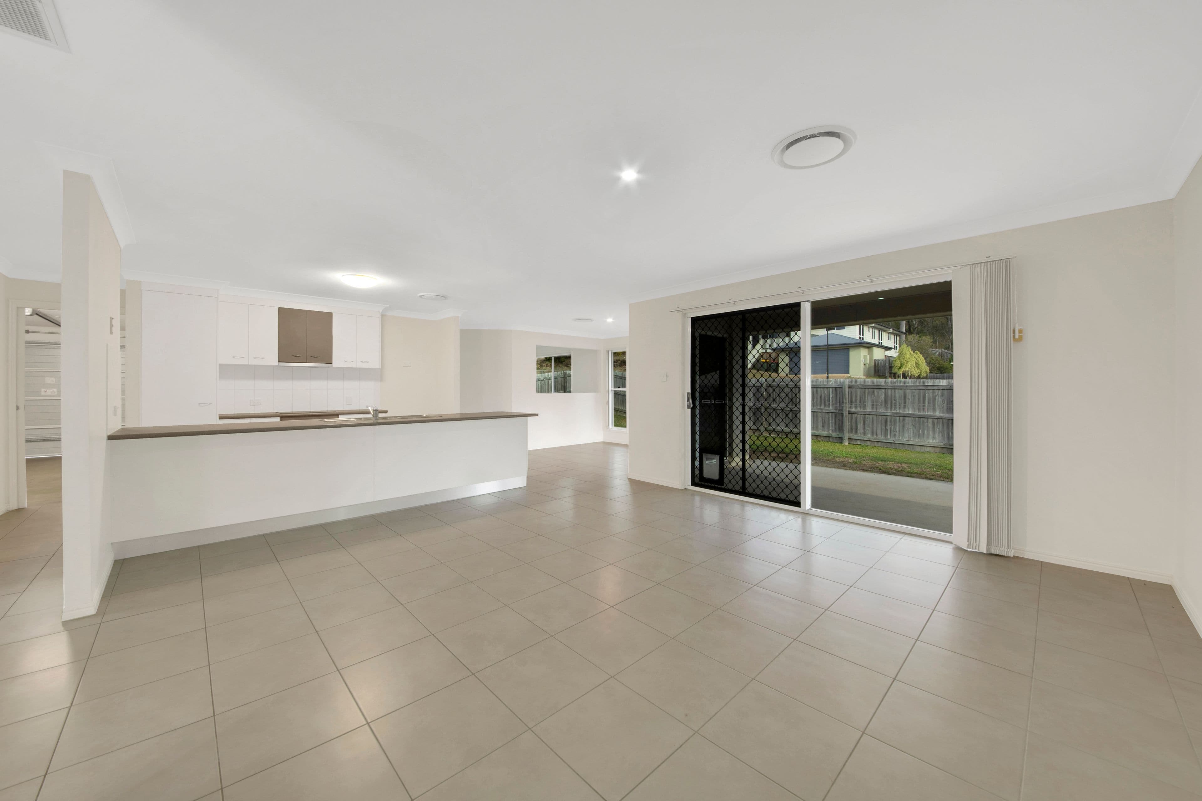 1 Takoko Place, Kirkwood QLD 4680, Kirkwood - Thumbnail 6