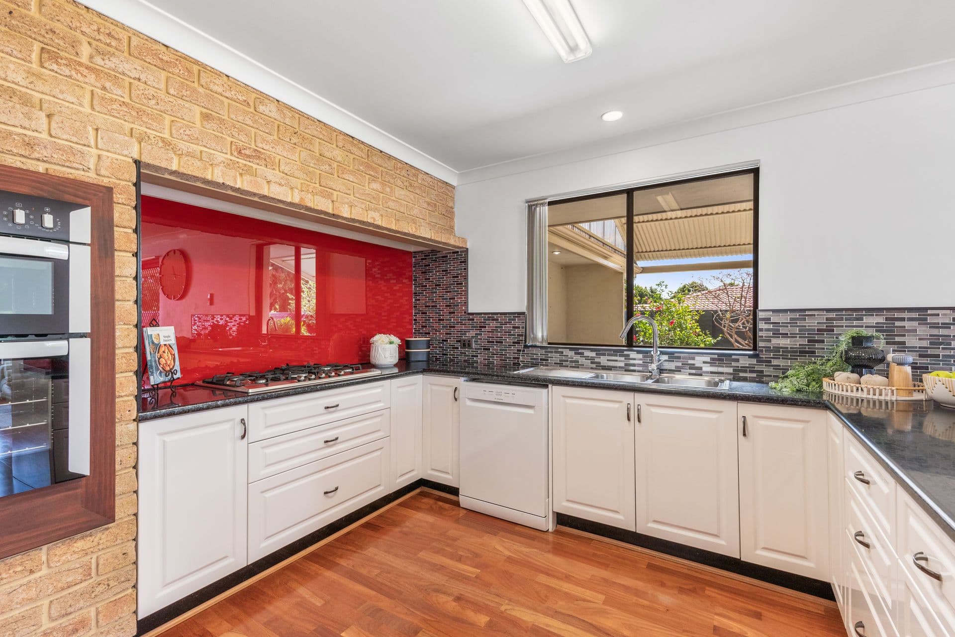 20 Lourdes Street, Lesmurdie WA 6076, Lesmurdie - Thumbnail 8