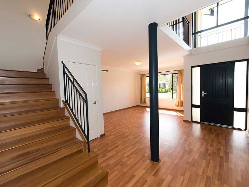 21 Arrowgrass Road, CANNING VALE WA 6155, Canning Vale - Thumbnail 2