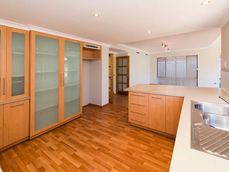 21 Arrowgrass Road, CANNING VALE WA 6155, Canning Vale - Thumbnail 3