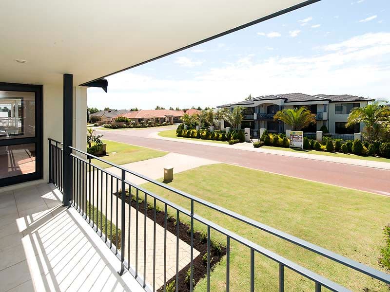 21 Arrowgrass Road, CANNING VALE WA 6155, Canning Vale - Thumbnail 4