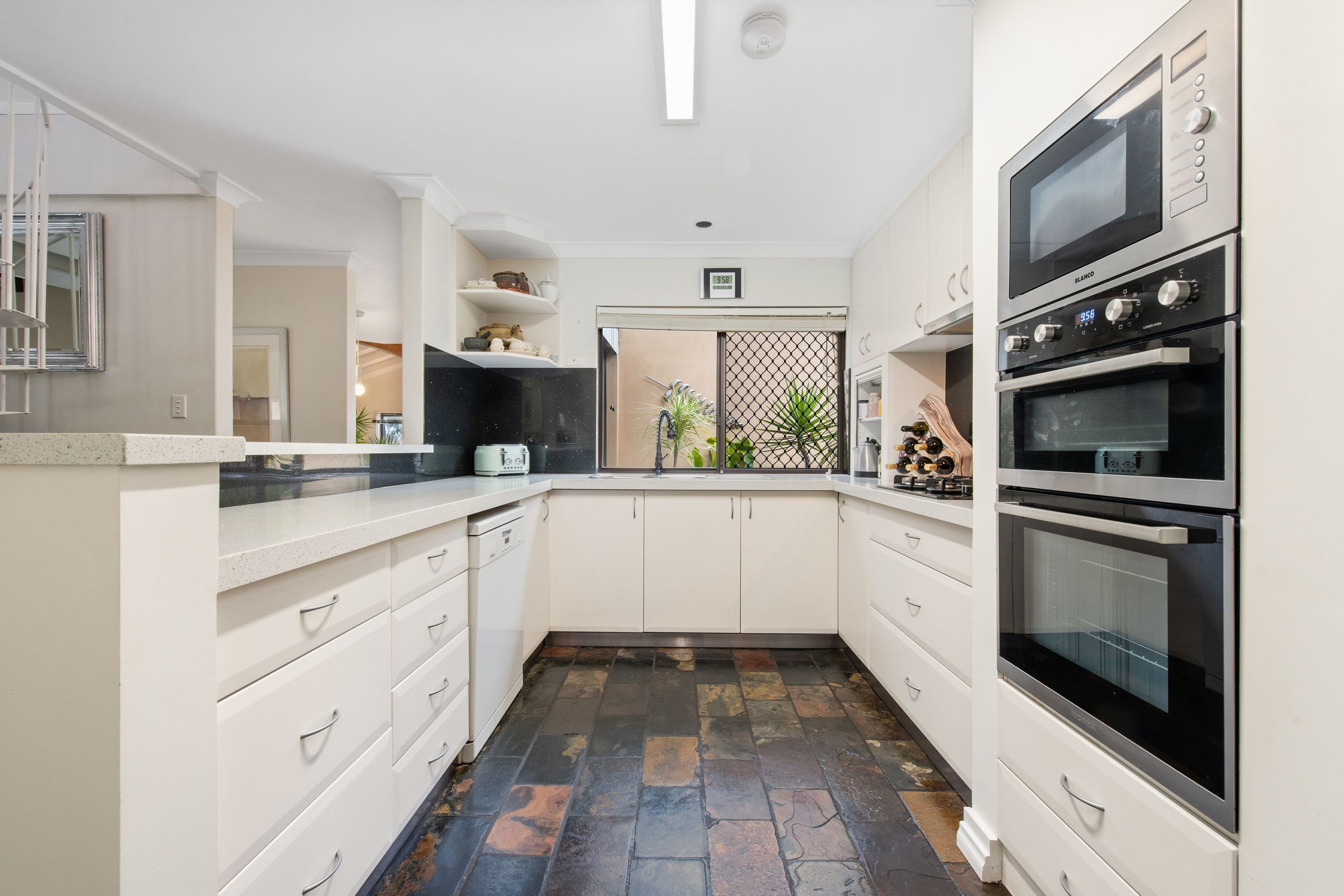 4 Hunt Lane, Kingsley WA 6026, Kingsley - Thumbnail 8
