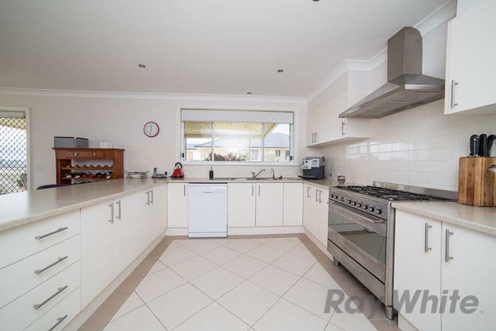 50 Delaware Drive, MACQUARIE HILLS NSW 2285, Macquarie Hills - Thumbnail 6