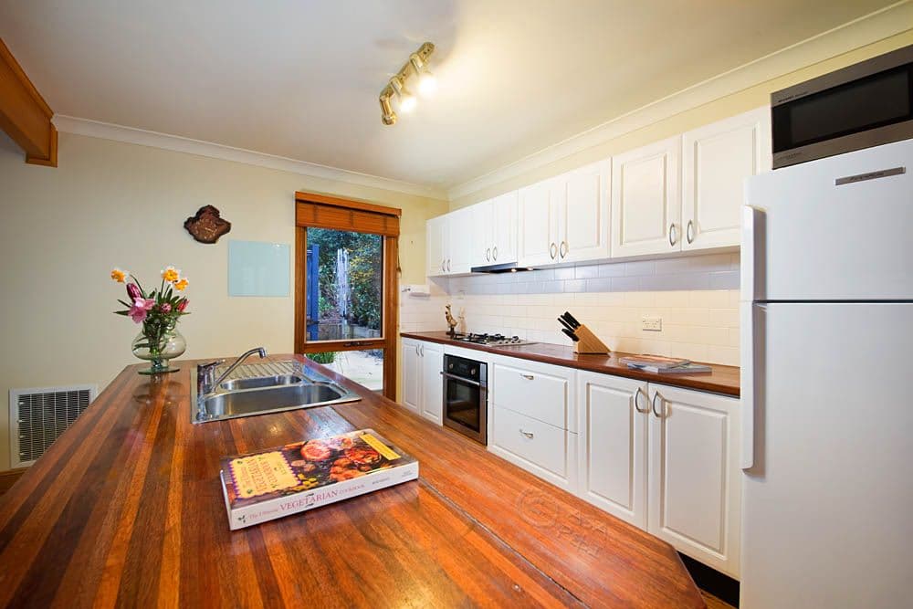 12 Days Crescent, Blackheath - Thumbnail 6