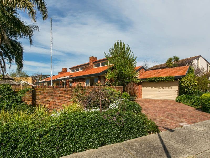 5-7 Newbridge Close, DINGLEY VILLAGE VIC 3172, Dingley Village - Image 1