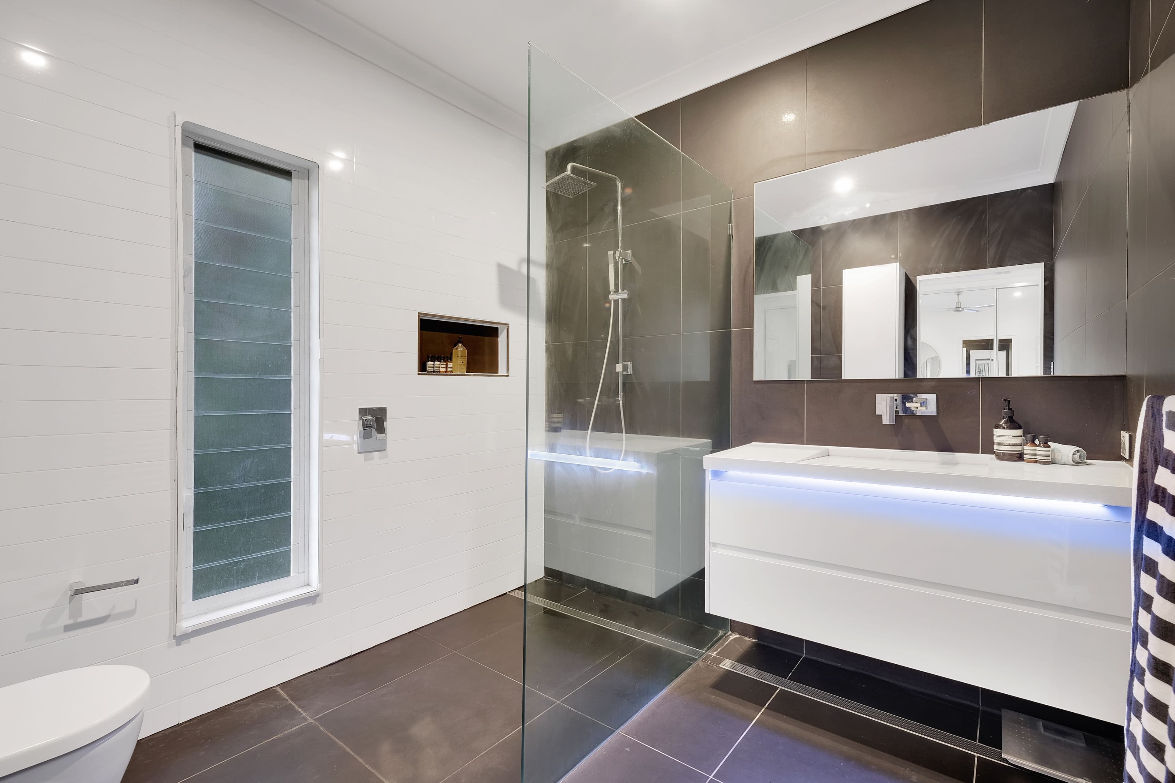 160 Eildon Road, Windsor QLD 4030, Windsor - Thumbnail 8