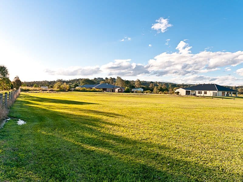 2 Sovereign Way, SAMFORD VALLEY QLD 4520, Samford Valley - Thumbnail 2