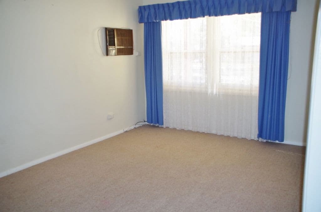 15 Kurrajong Avenue, Renmark SA 5341, Renmark - Thumbnail 4