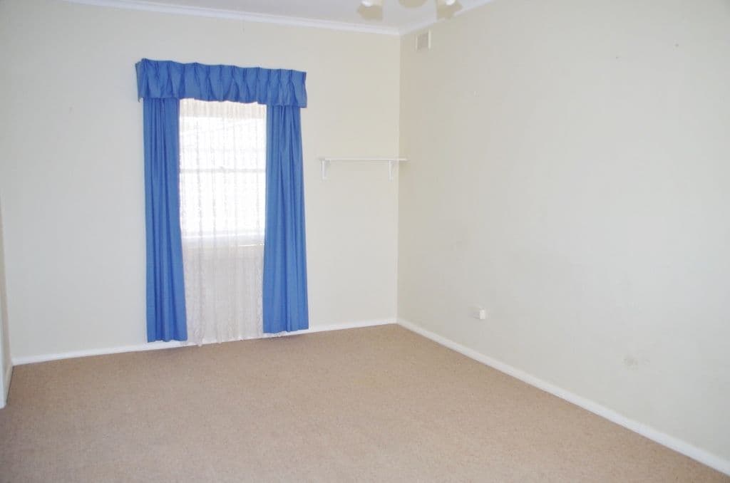 15 Kurrajong Avenue, Renmark SA 5341, Renmark - Thumbnail 5