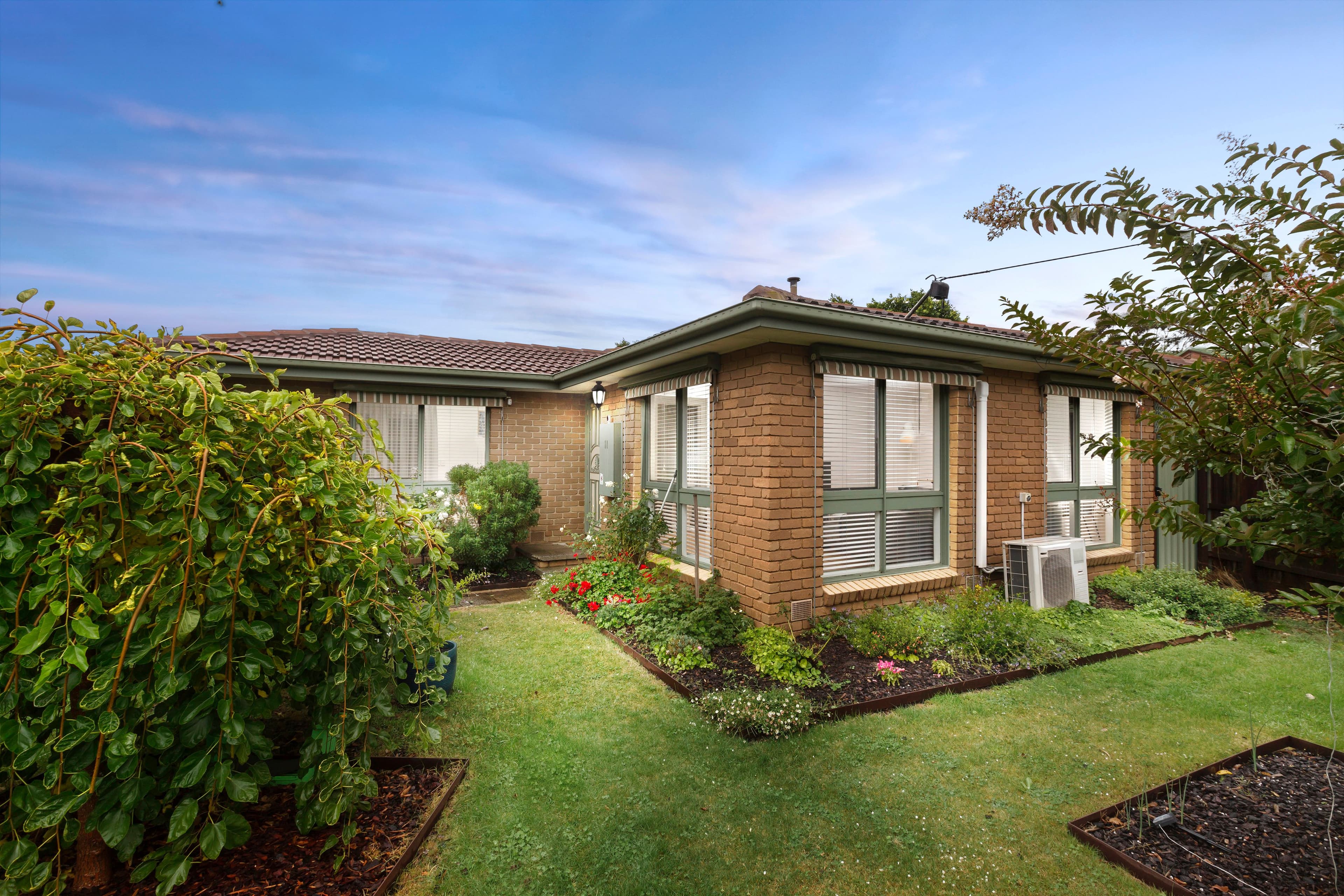 11 Simpson Avenue, Sunbury VIC 3429, Sunbury - Image 1