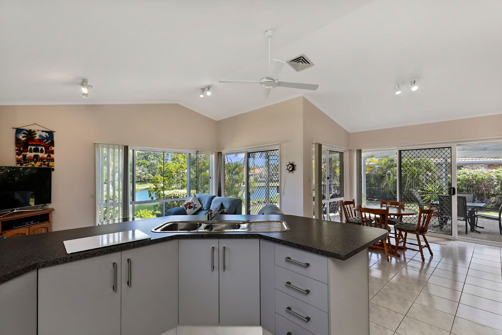 14 Munbilla Close, Mountain Creek QLD 4557, Mountain Creek - Thumbnail 4