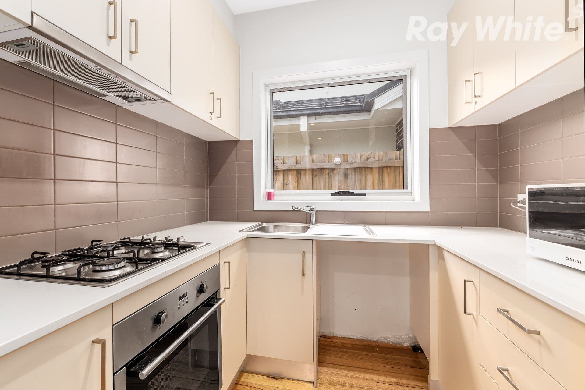 84 Mill Park Drive, Mill Park VIC 3082, Mill Park - Thumbnail 2