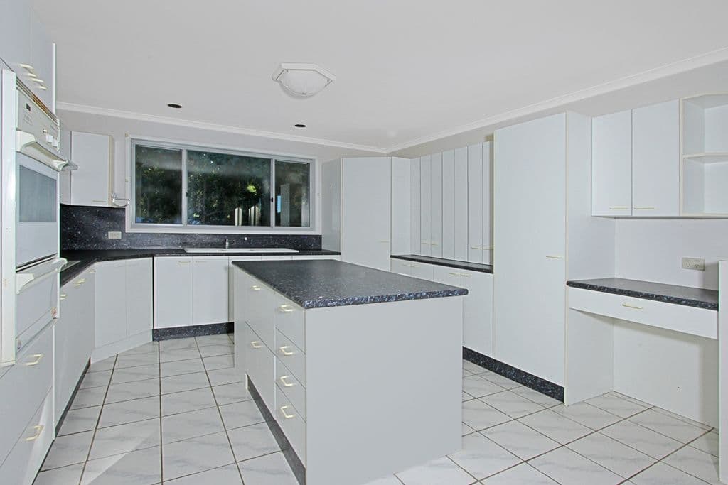 50 Northcove Road, Long Beach - Thumbnail 7