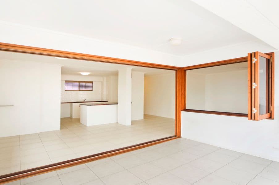 7 Eden Avenue, RAINBOW BAY QLD 4225, Rainbow Bay - Thumbnail 5
