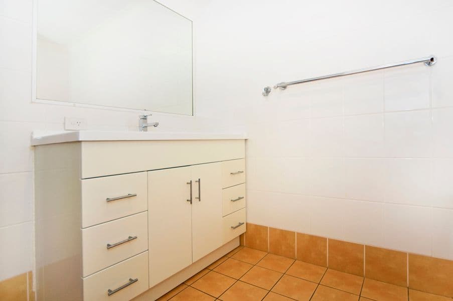 7 Eden Avenue, RAINBOW BAY QLD 4225, Rainbow Bay - Thumbnail 6