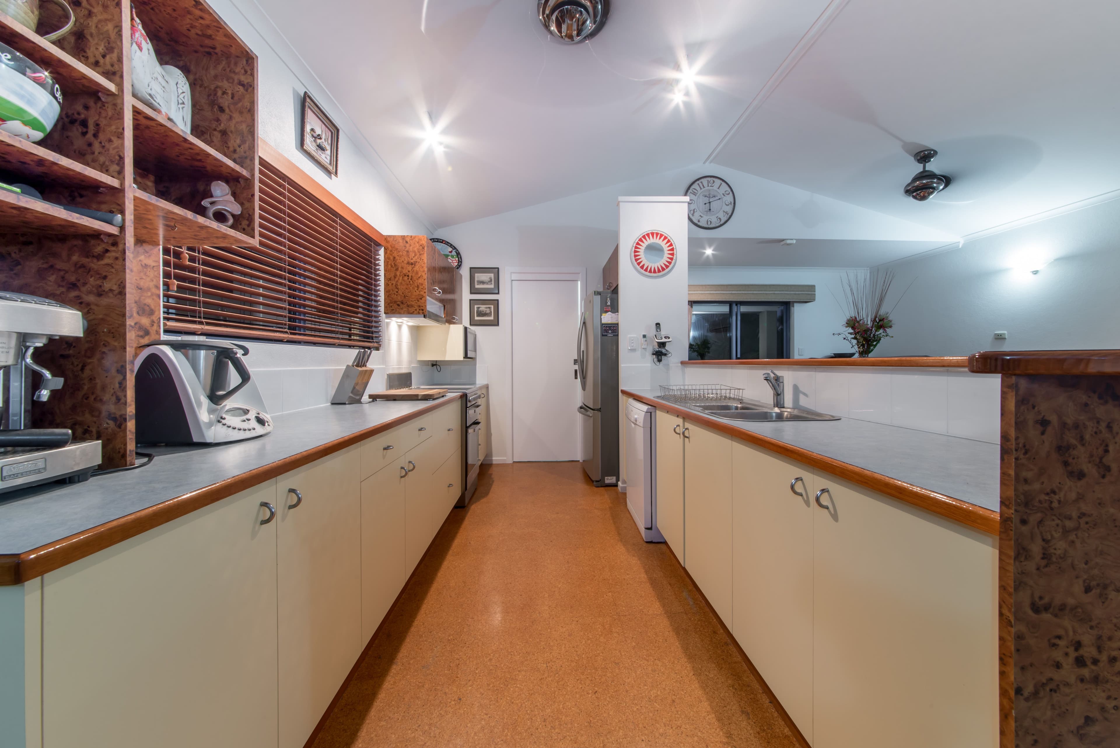 24 Panoramic Court, Cannonvale QLD 4802, Cannonvale - Thumbnail 5