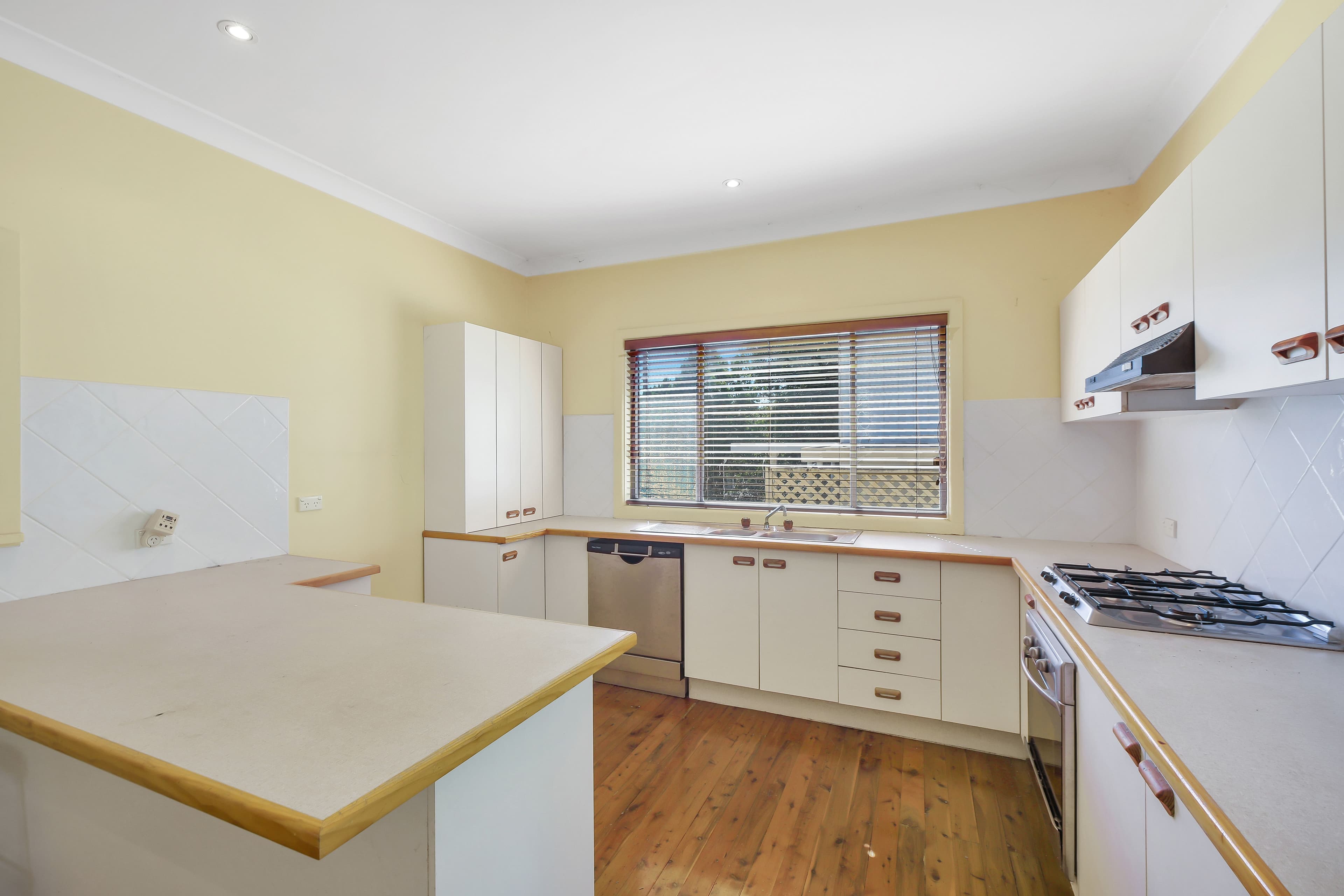 21 Kyeema Avenue, Saratoga NSW 2251, Saratoga - Thumbnail 4