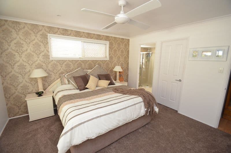 3 Spikes Court, ARUNDEL QLD 4214, Arundel - Thumbnail 7