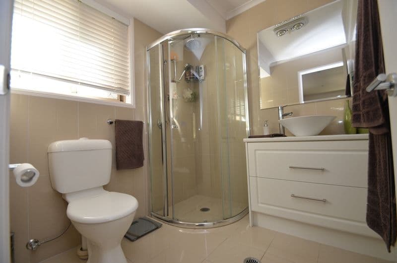 3 Spikes Court, ARUNDEL QLD 4214, Arundel - Thumbnail 8