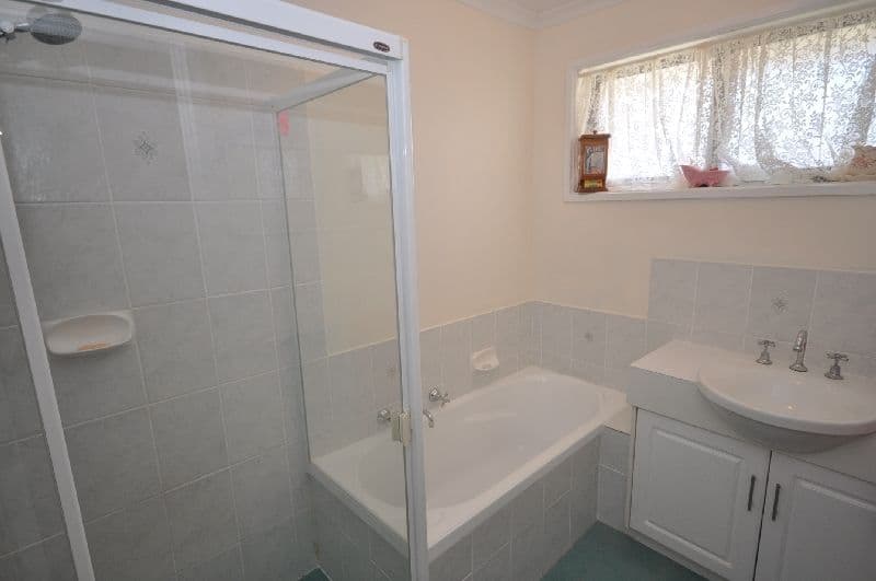 28 Tareena Street, CRAIGMORE SA 5114, Craigmore - Thumbnail 2