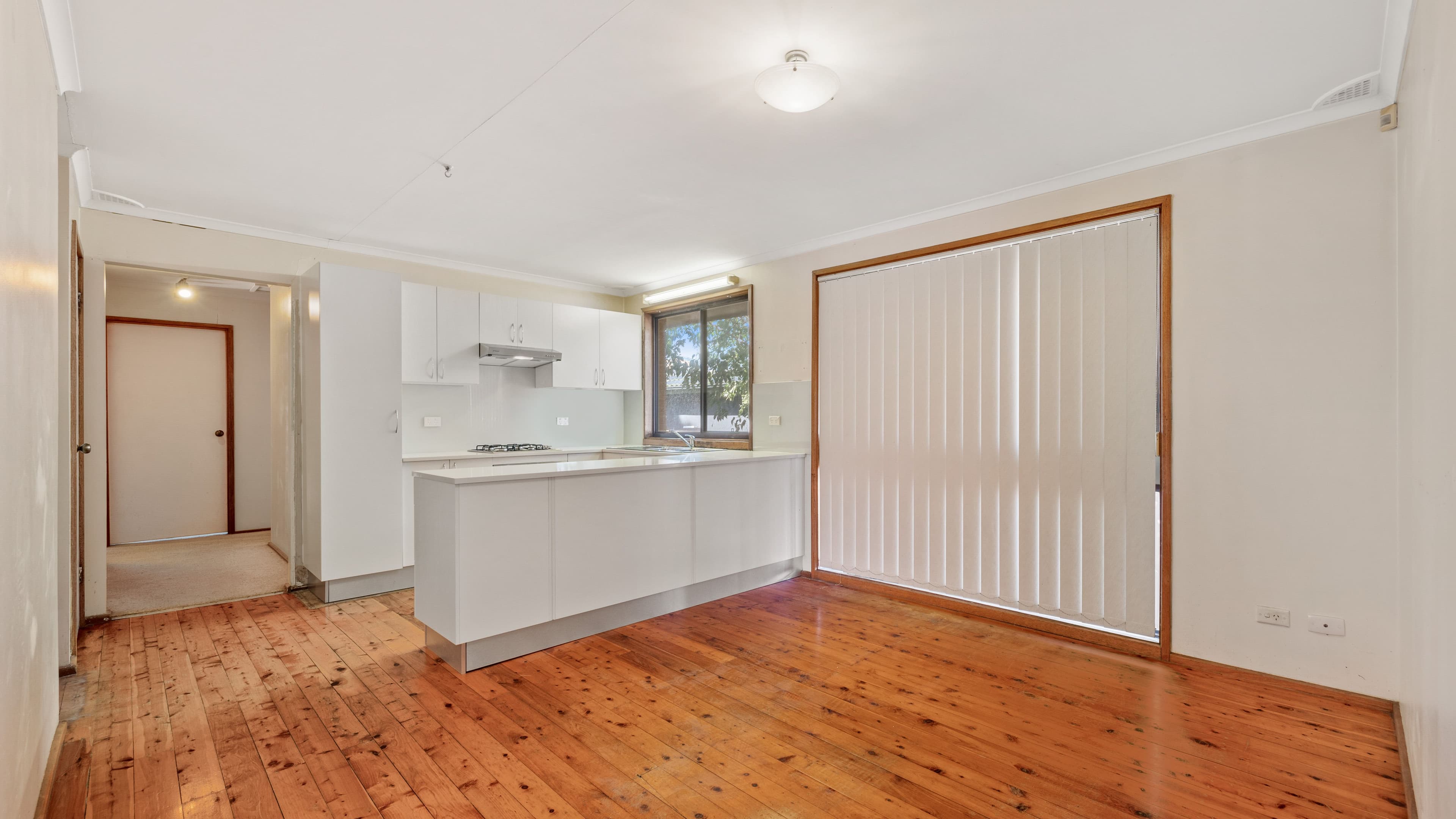 8 Duncansby Crescent, St Andrews NSW 2566, St Andrews - Thumbnail 5