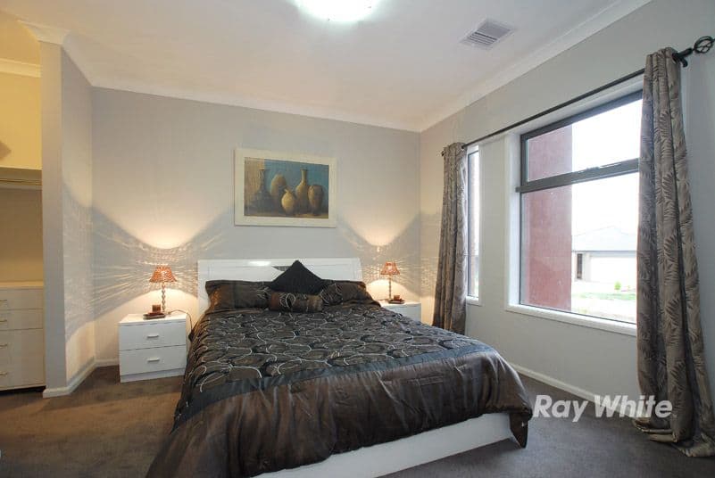 16 Palomino Avenue, CLYDE VIC 3978, Clyde - Thumbnail 3