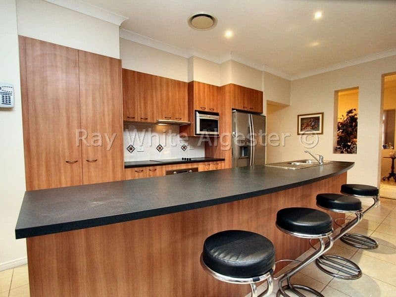 15 Watarrka Drive, Parkinson QLD 4115, Parkinson - Thumbnail 2