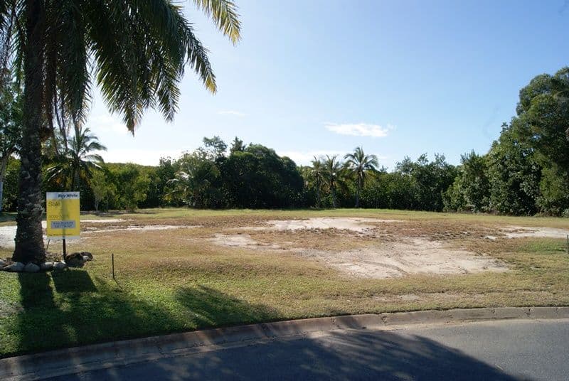 52 ENDEAVOUR Street, PORT DOUGLAS QLD 4877, Port Douglas - Thumbnail 2