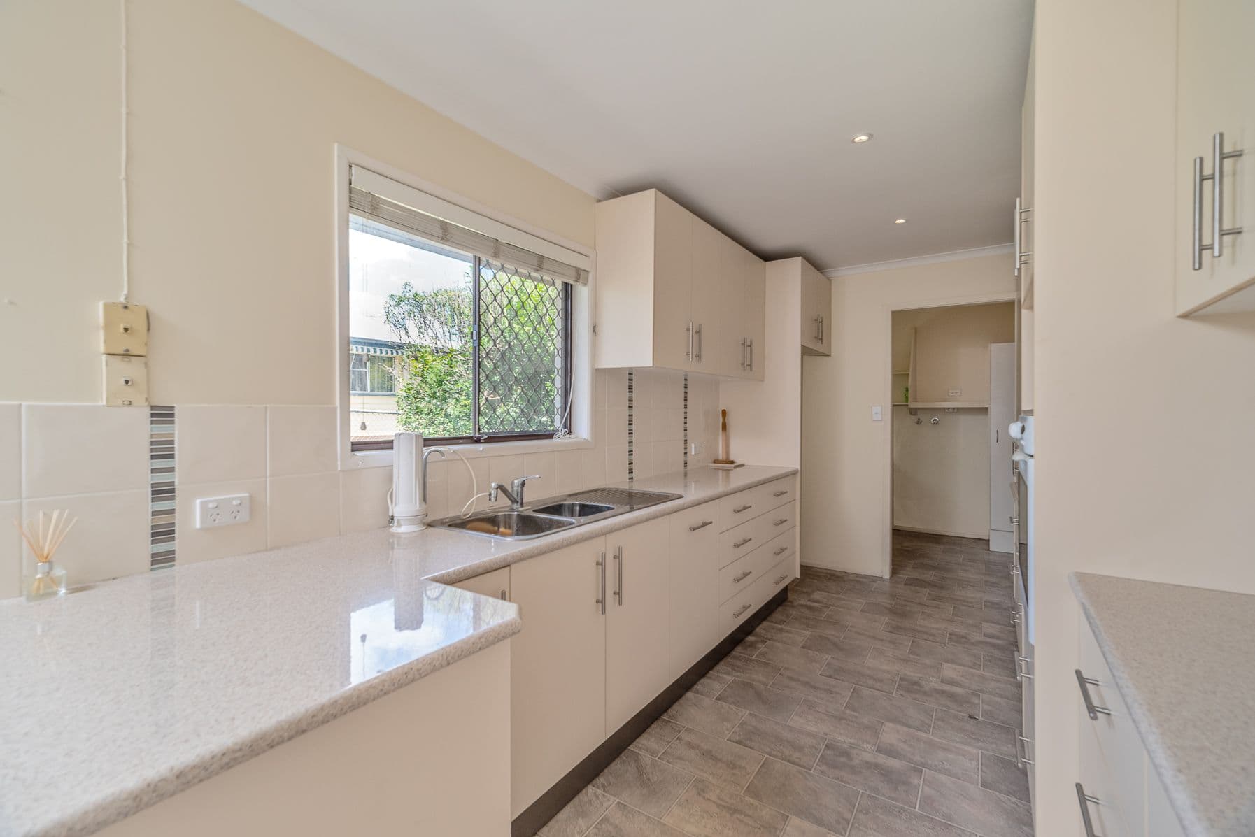 27 Brisbane Street, Beaudesert QLD 4285, Beaudesert - Thumbnail 2