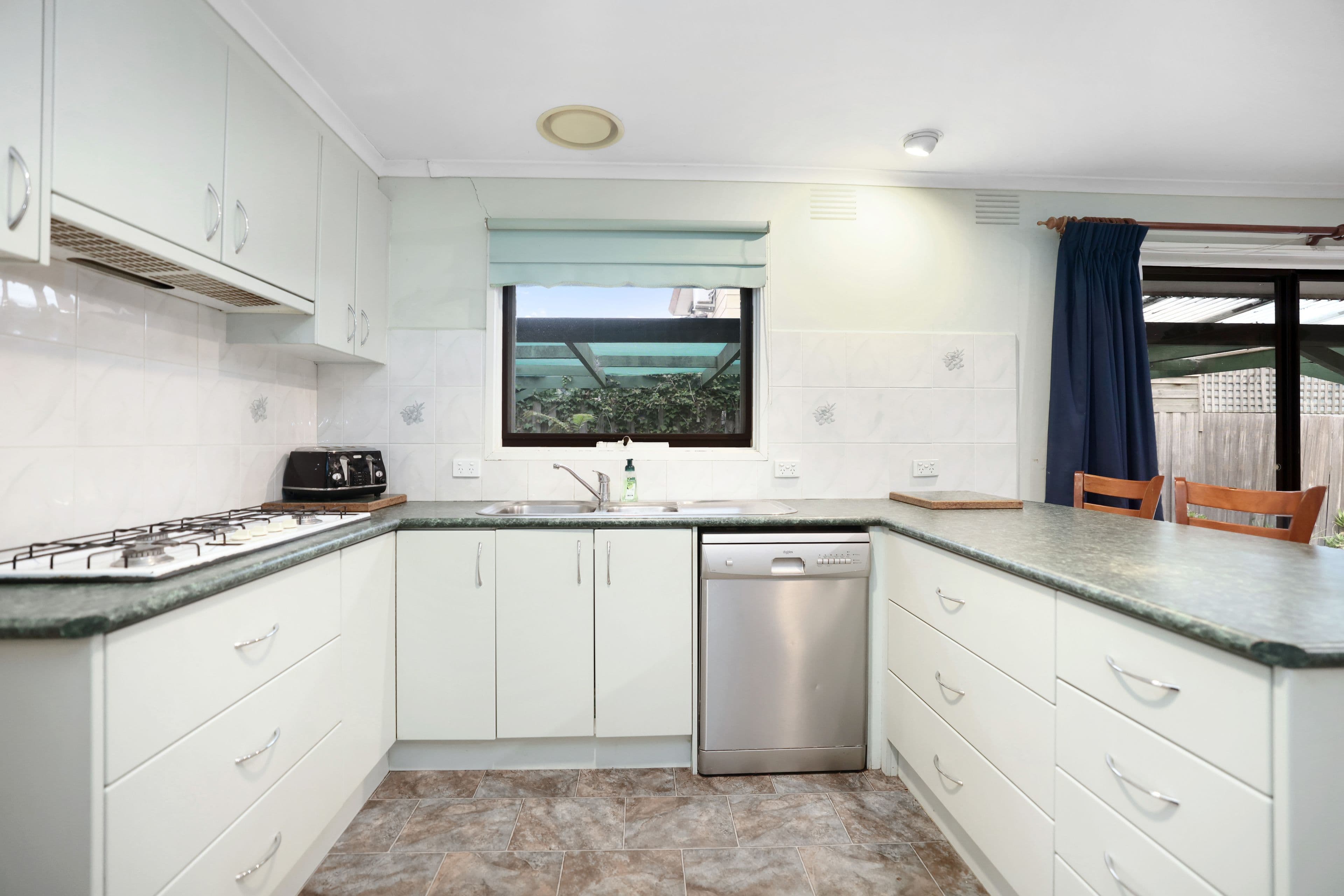 5 Ferguson Court, Ferntree Gully VIC 3156, Ferntree Gully - Thumbnail 6