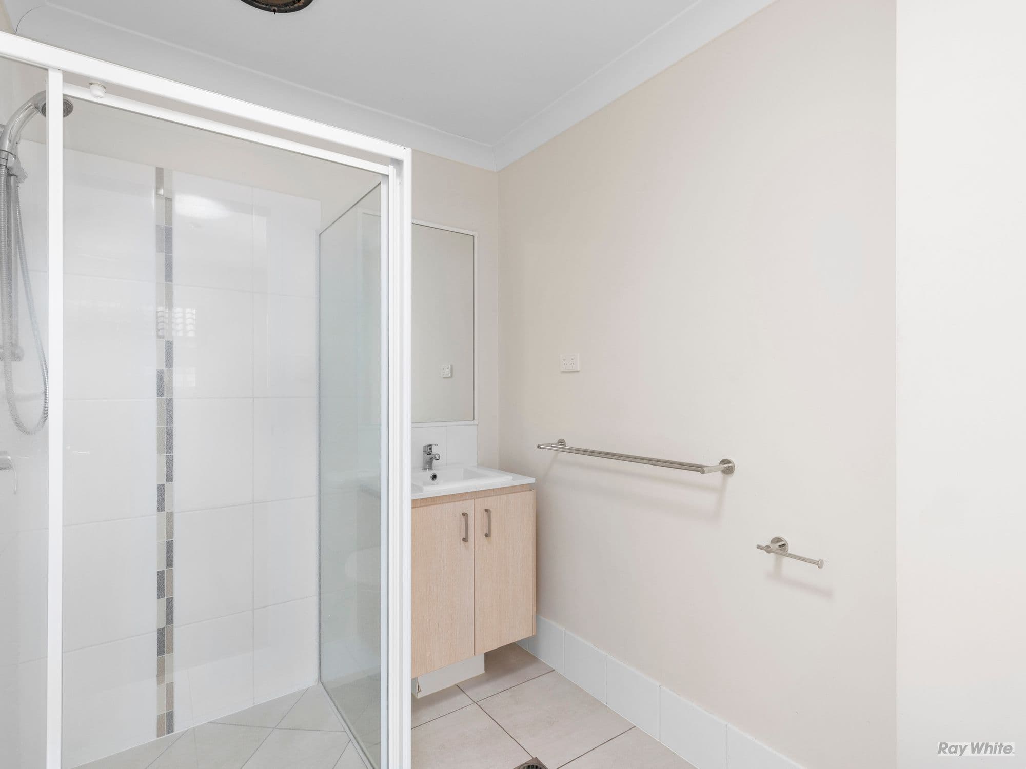 24 Phoebe Way, Gleneagle QLD 4285, Gleneagle - Thumbnail 8